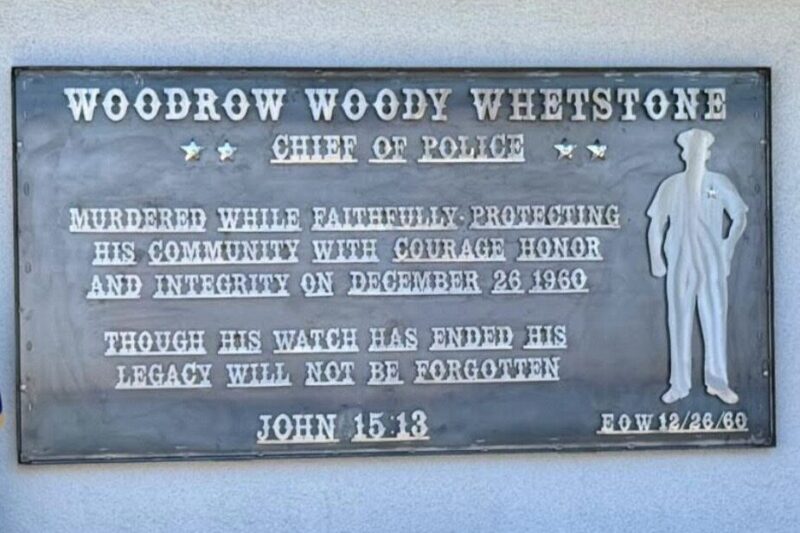 Memorial plaque honoring Chief Woodrow "Woody" Whetstone of the Junction City Police Department